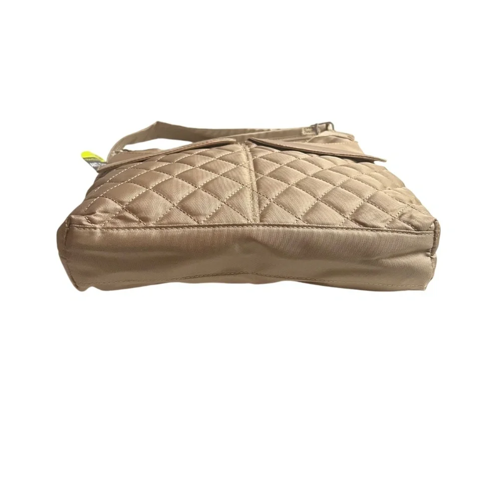 Travelon Anti- Theft RFID Blocking Crossbody Unisex Bag in Tan - Picture 14 of 14